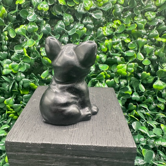 Obsidian Frenchie Dog Carving - Picture 4 of 8